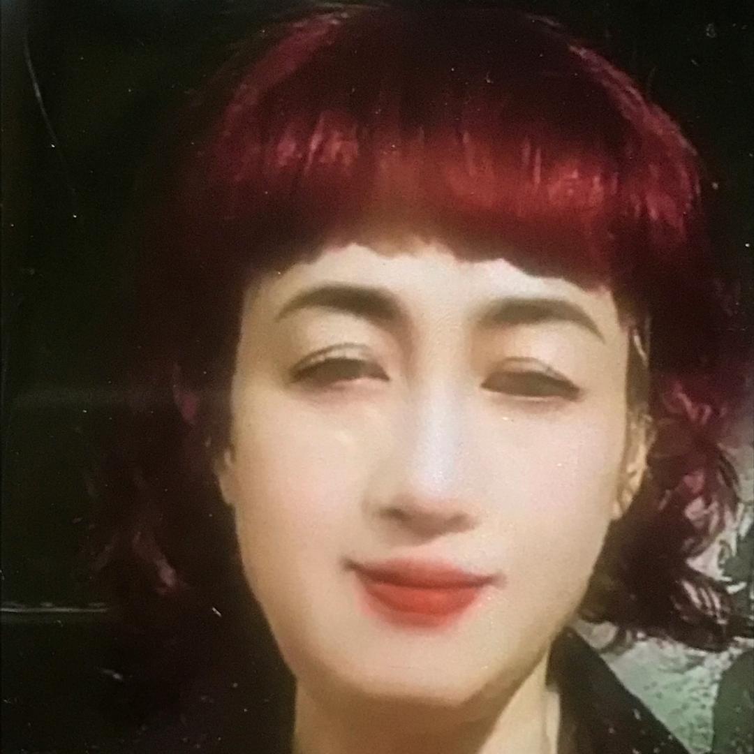 华姐自信唱歌，