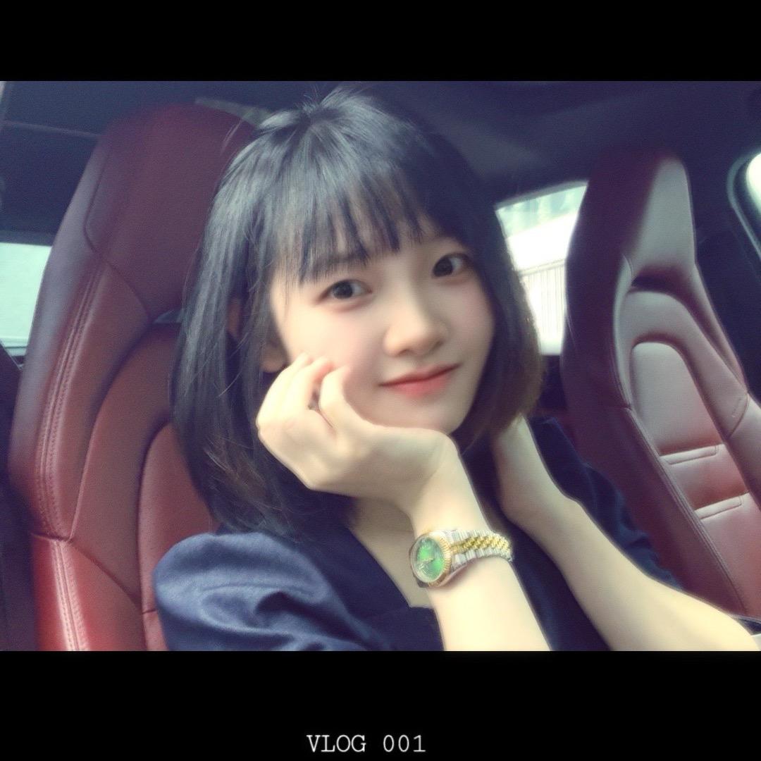 保时捷桃子小姐姐