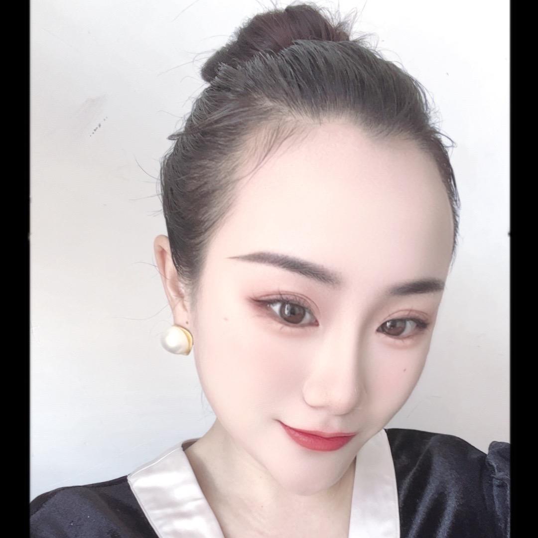 秀儿小妞