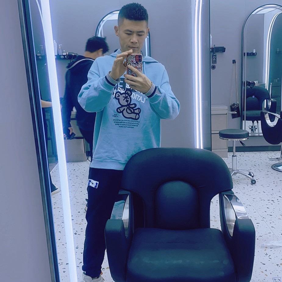 老男人阿龙
