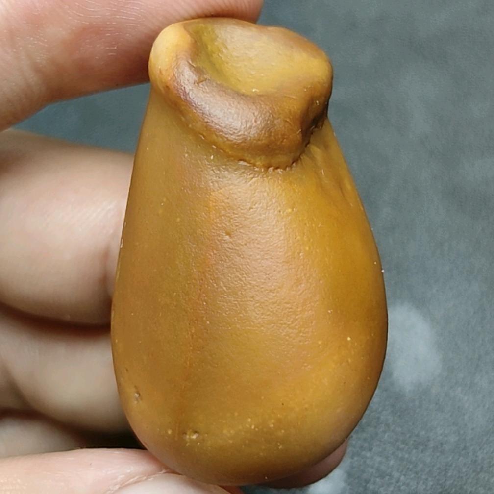 小陈故石一黄蜡石