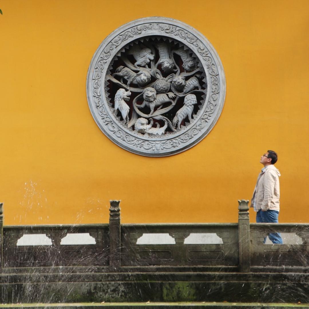 小伊 带你看世界