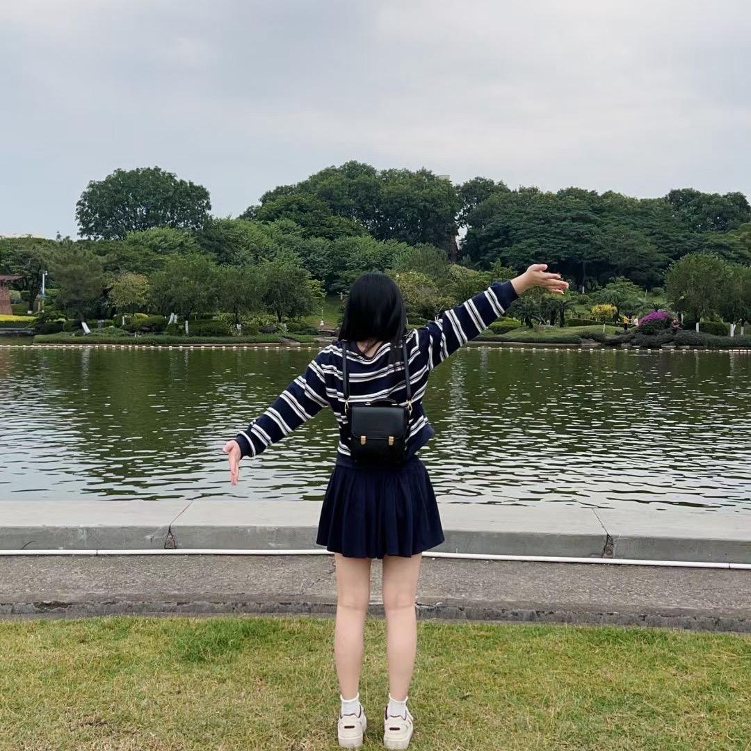 不高兴和没头脑