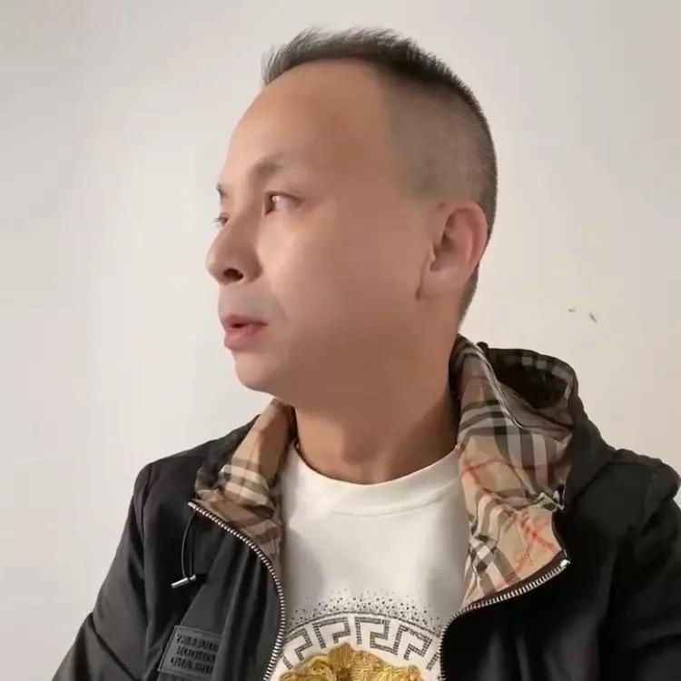 🐖牲猪饲养员 特困户.没有低保和退休金