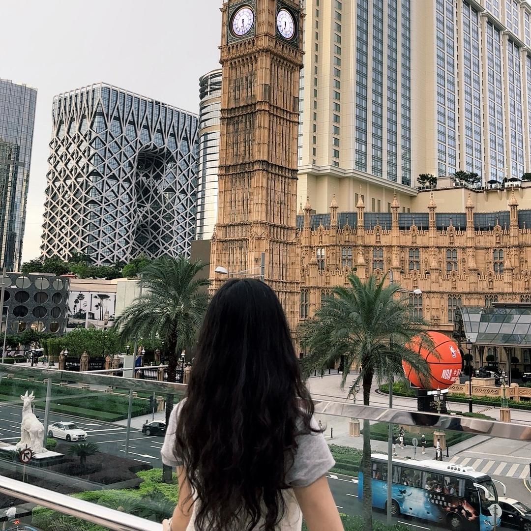 一只小白兔-