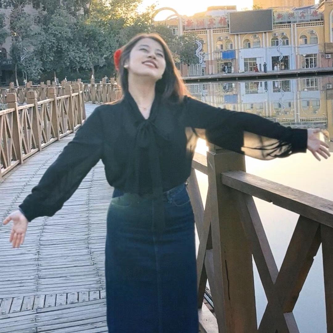 𓆩گۈزەلنۇر𓆪