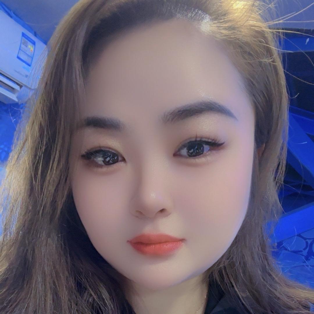 杨杨得意（在洗Jiao ）