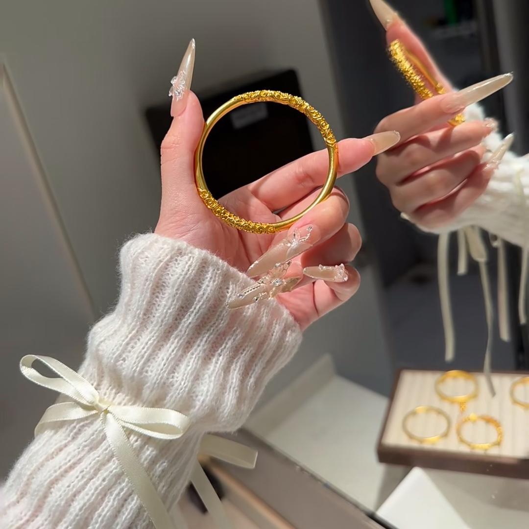 水贝金包银工厂店小妖