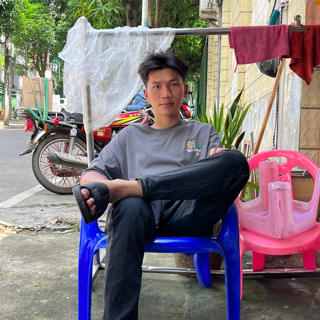 上班带刀