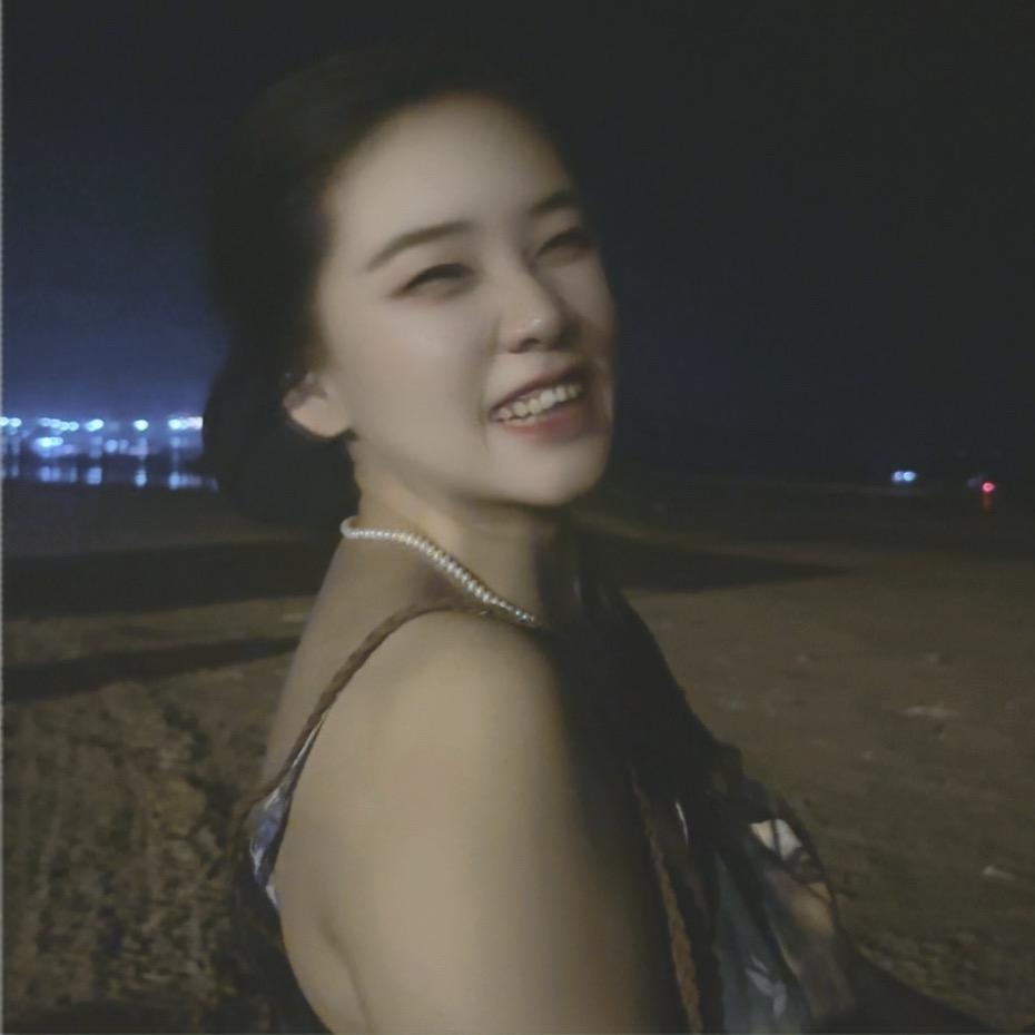 李大美女