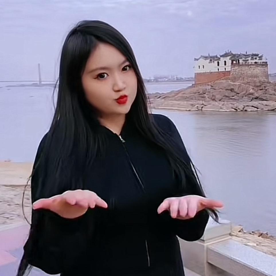 努力减肥的柳子