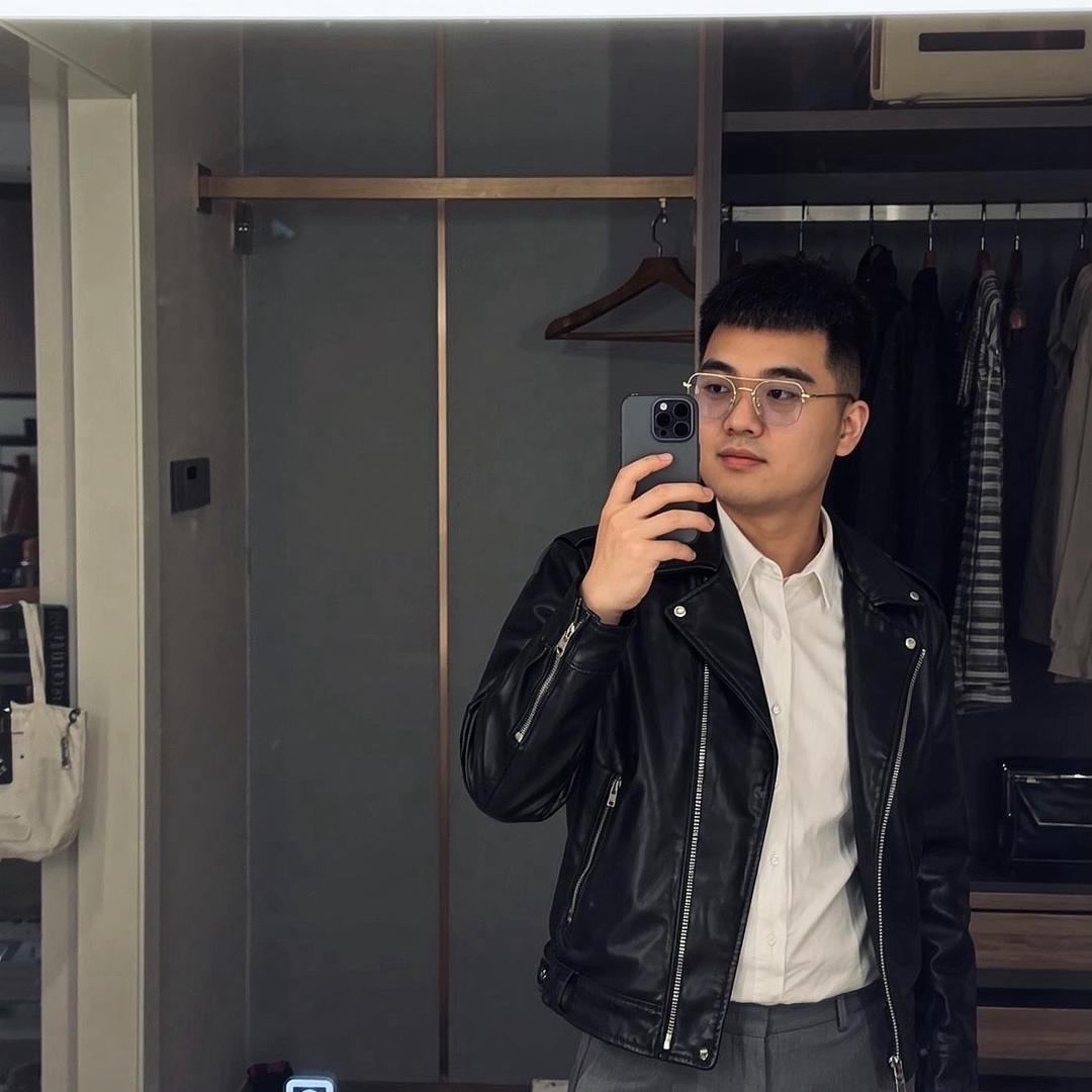 爱吃汉堡的Lee Han