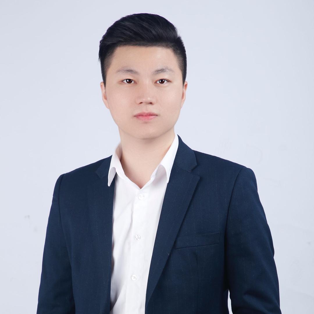居深  阿冰