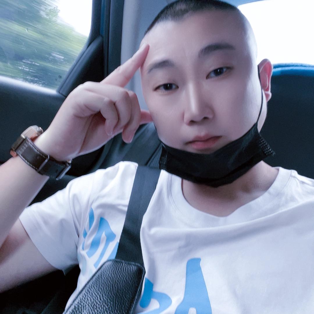 OK ༒华子༻