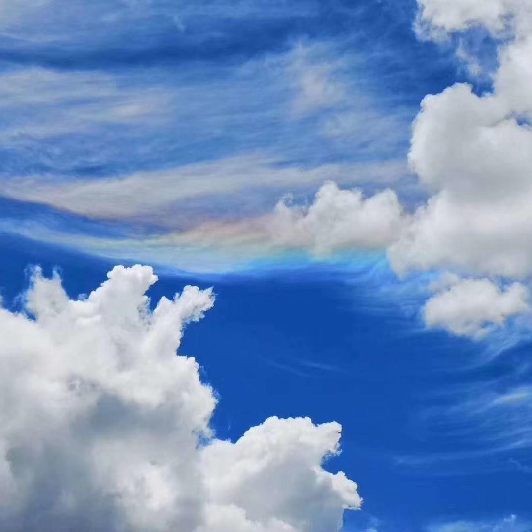 七彩祥云玩具店