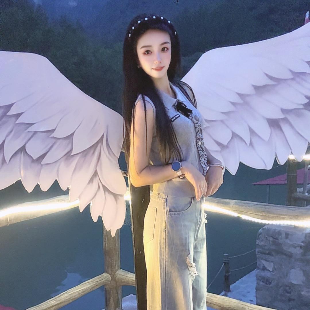 小虎牙🌸（男士理容馆老板娘）