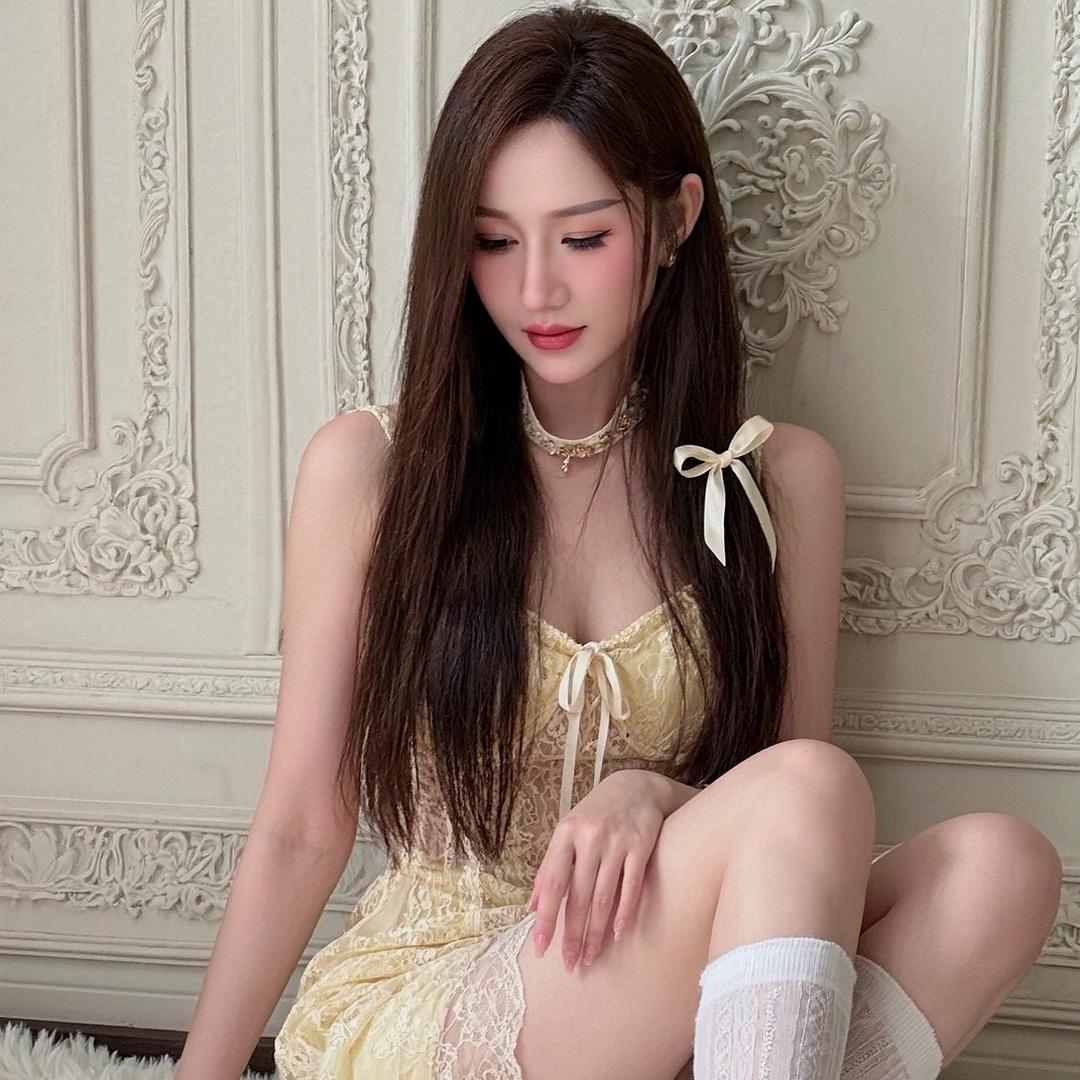 陈丽娜．