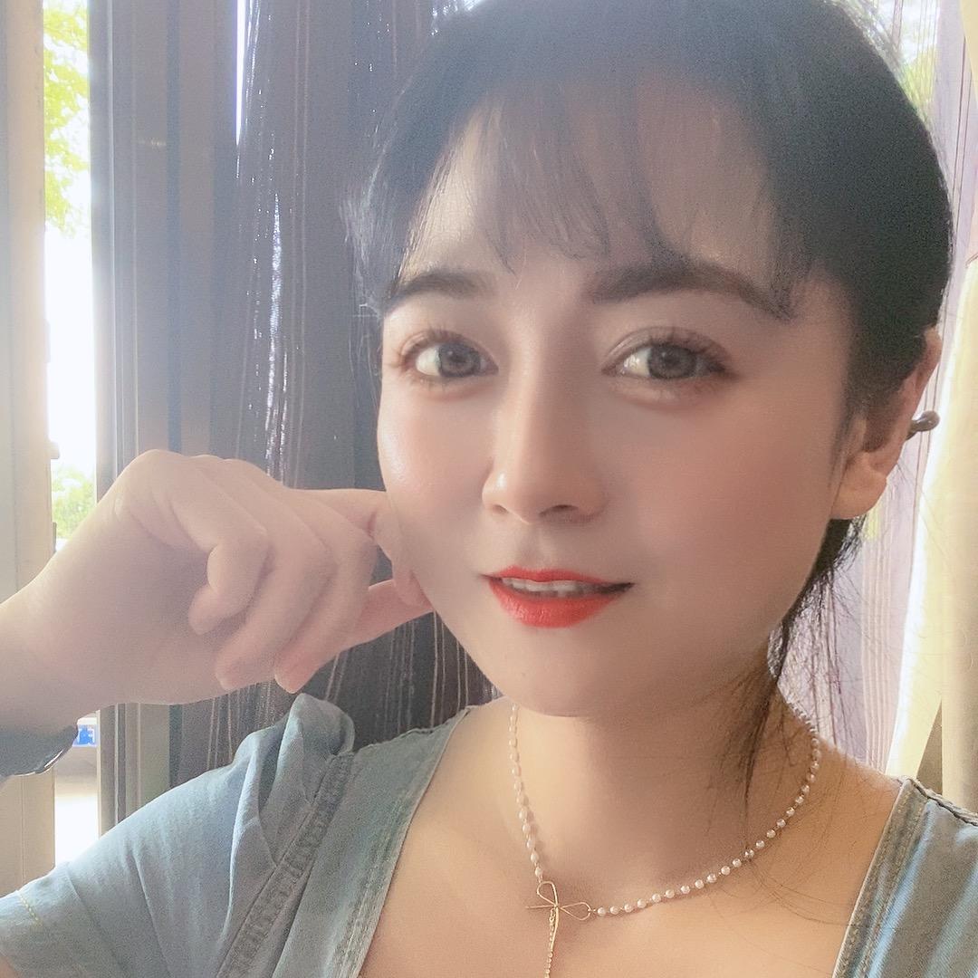 ꧁꫞꯭妍妍꫞꧂