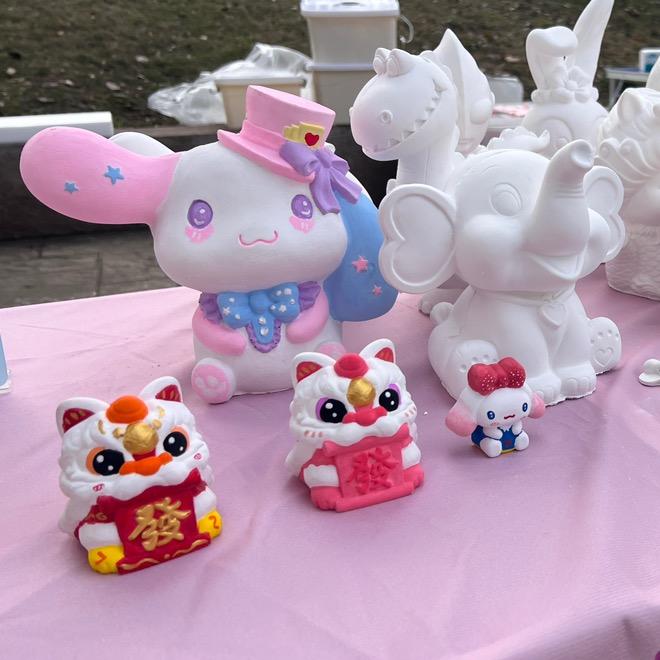 涂个开心“DIY”小摊