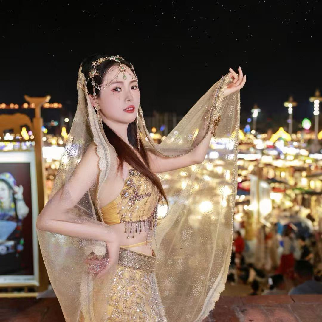 佩奇💋(晚上9:30嘉年华大比拼）