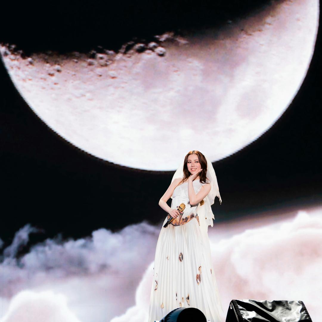 苏苏大魔王😈（和邓紫棋广州跨年）