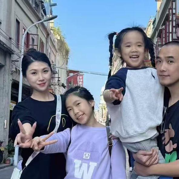 小桔妈育儿说