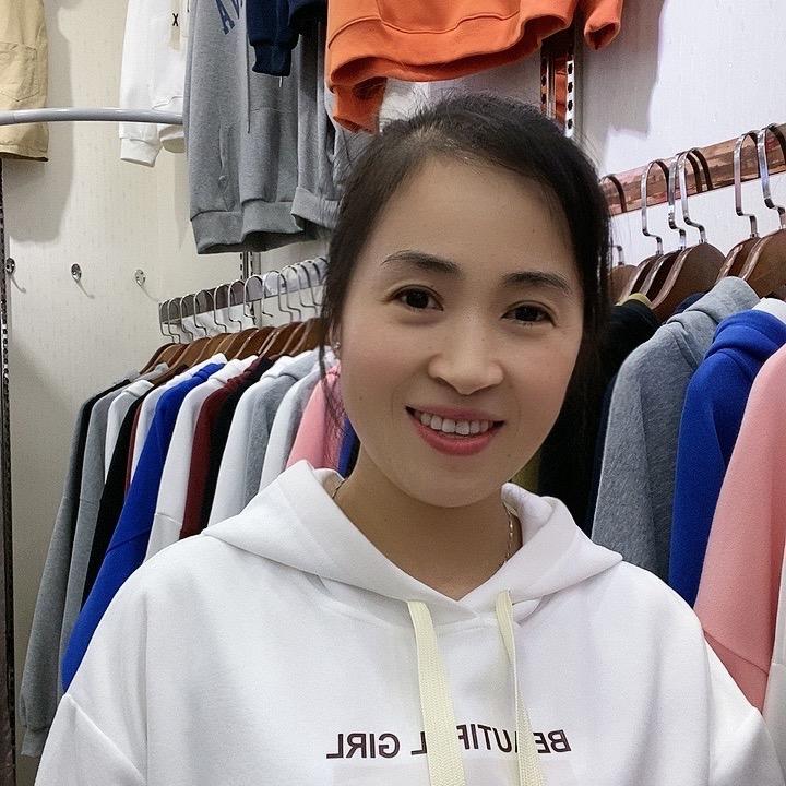 罗罗家服装店