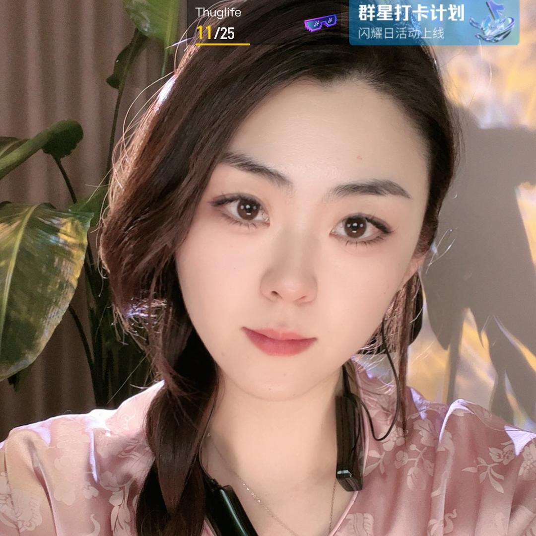 小阿珊有点皮儿