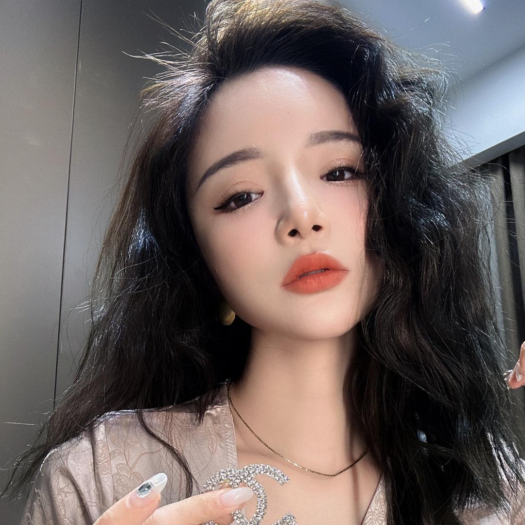 莎火火-高级感穿搭