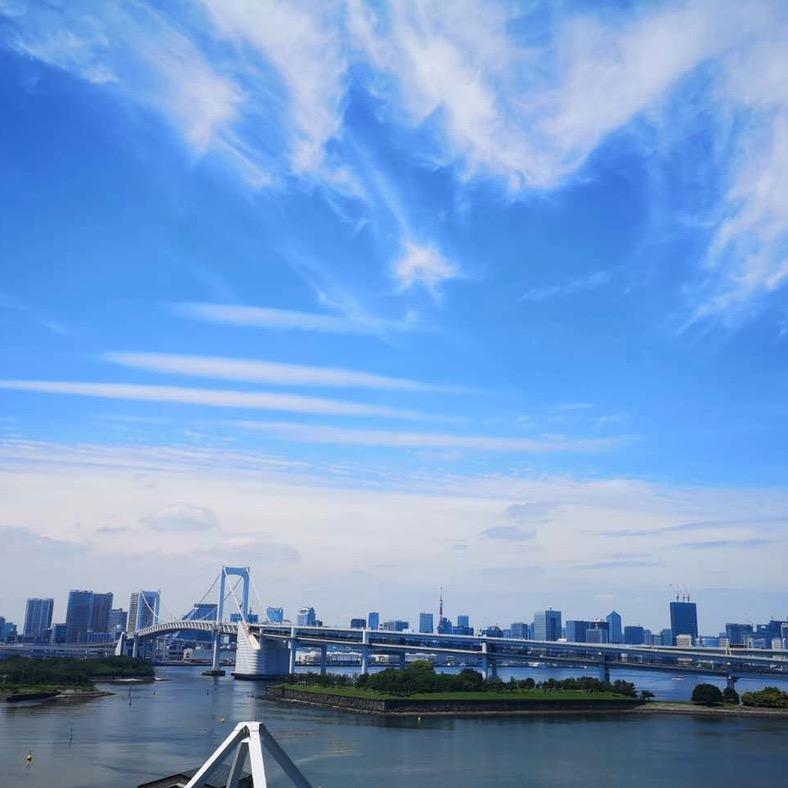 雯越
