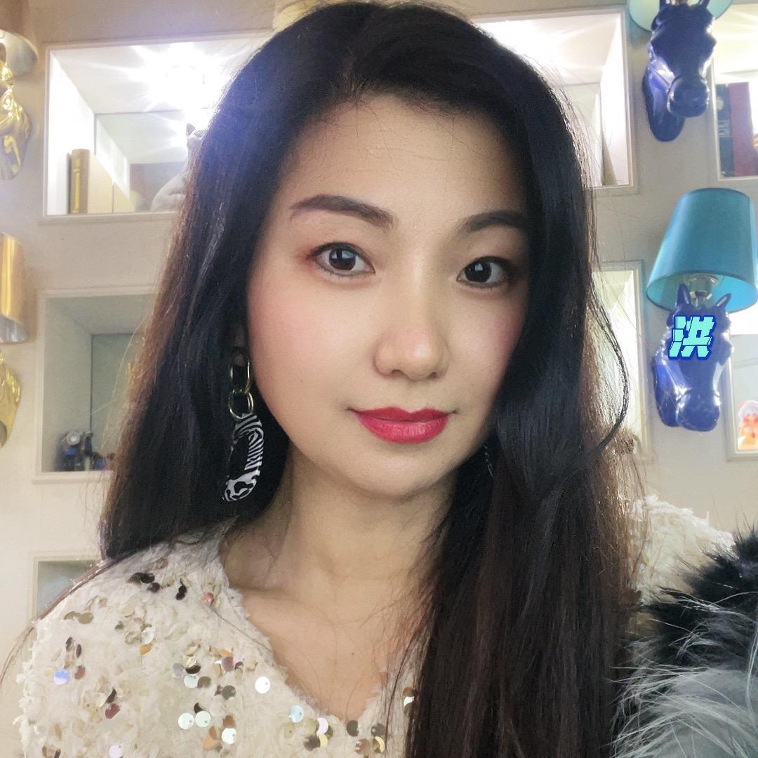 🧲 洪 霞