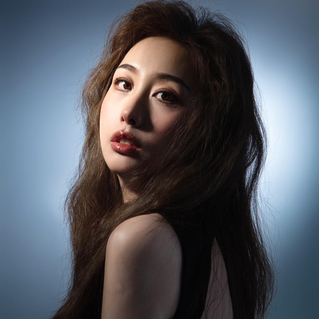 杜娘一瓶倒