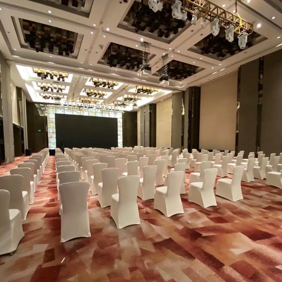 心中坦然，人才会自在