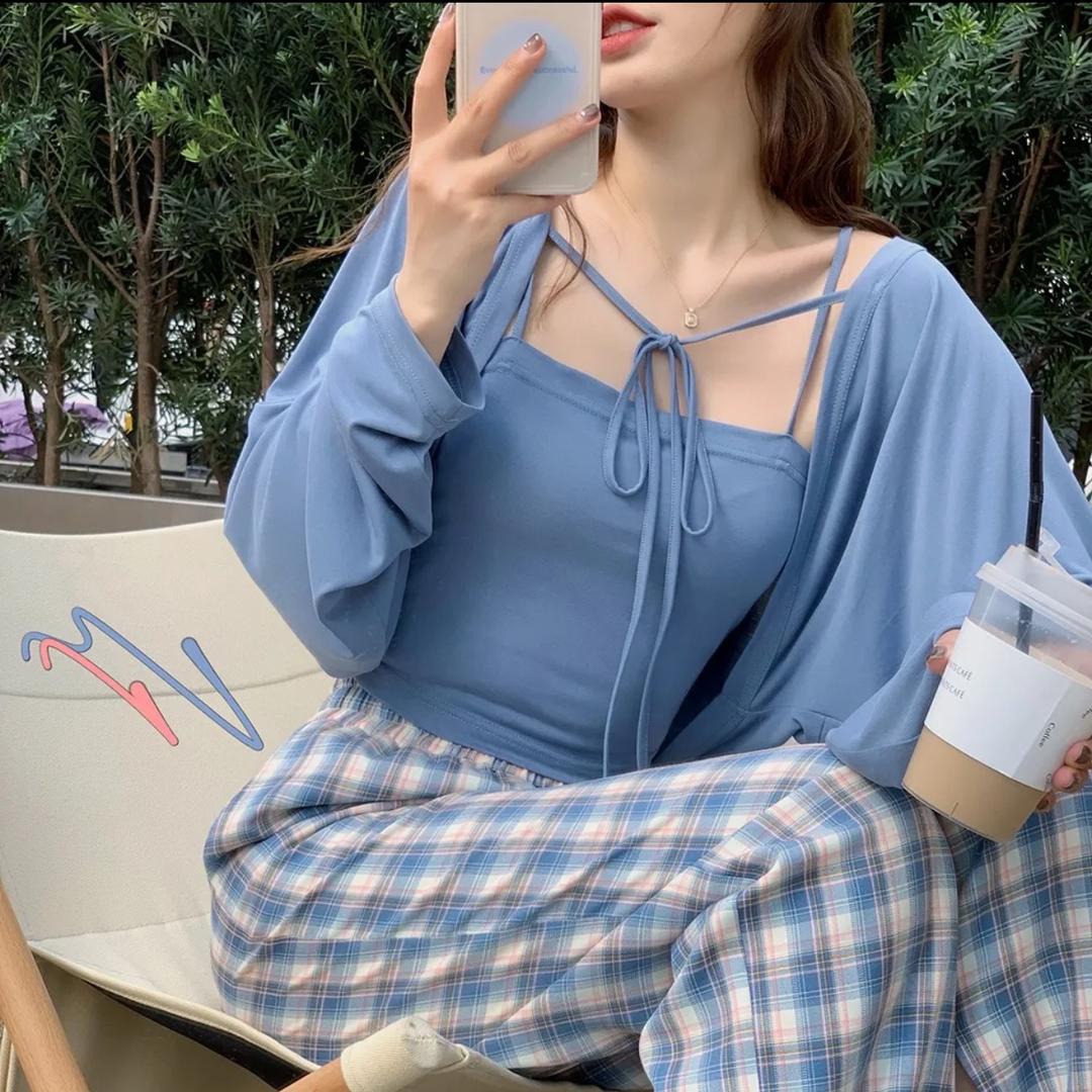 依汐语服饰