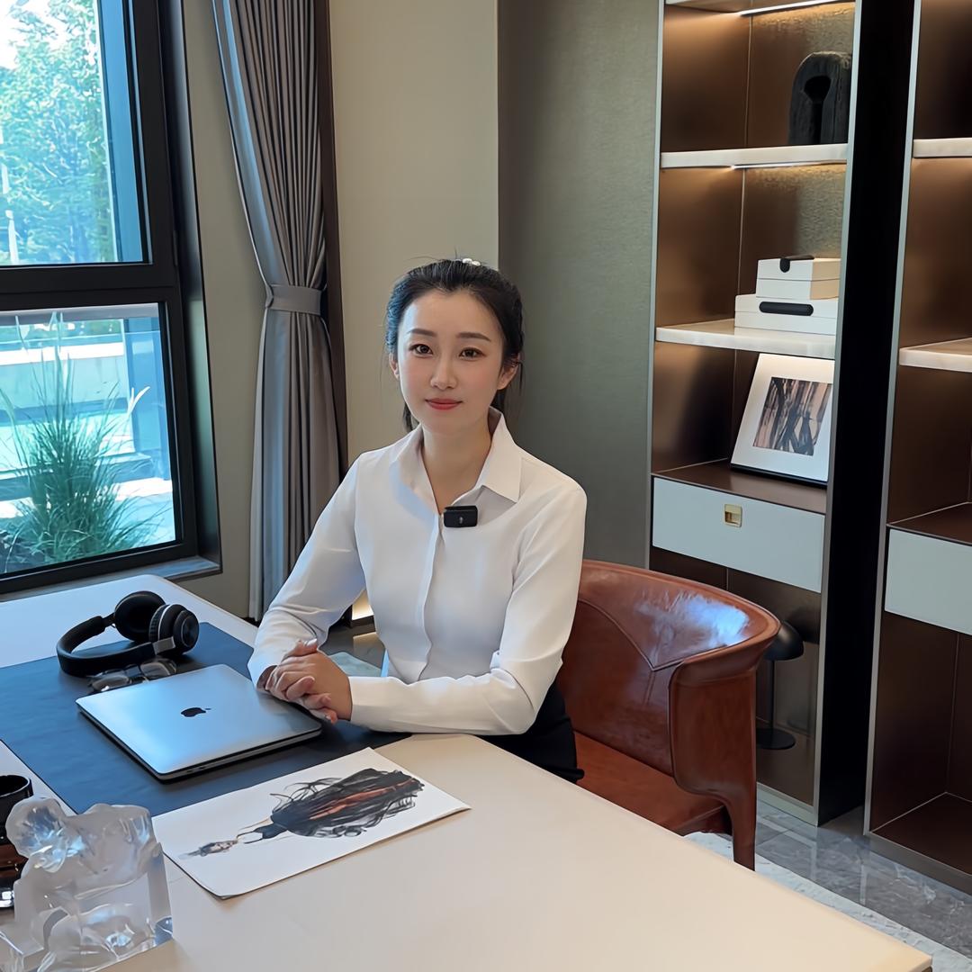 香汐映月·荣荣