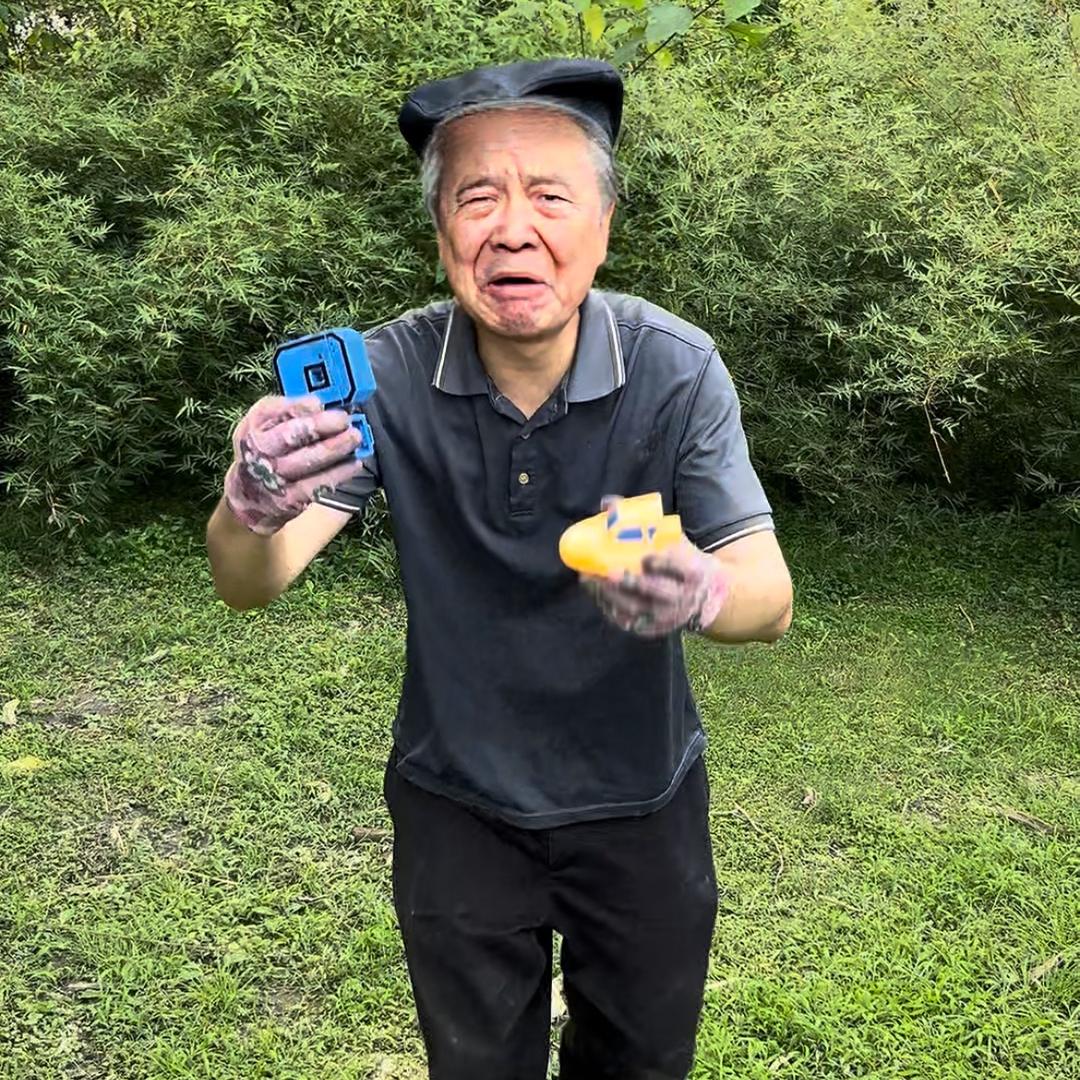 马爷爷和黑狗狗