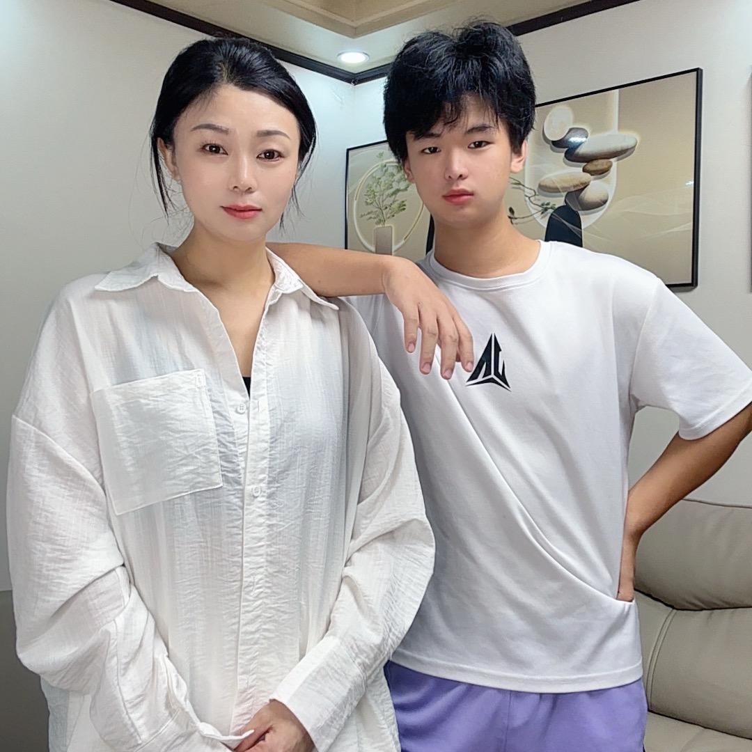 巧姐（蛋哥的幸福妈妈）