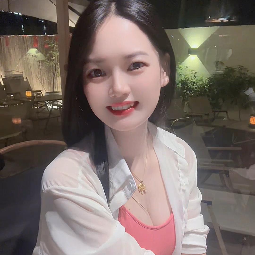 小颜颜😘