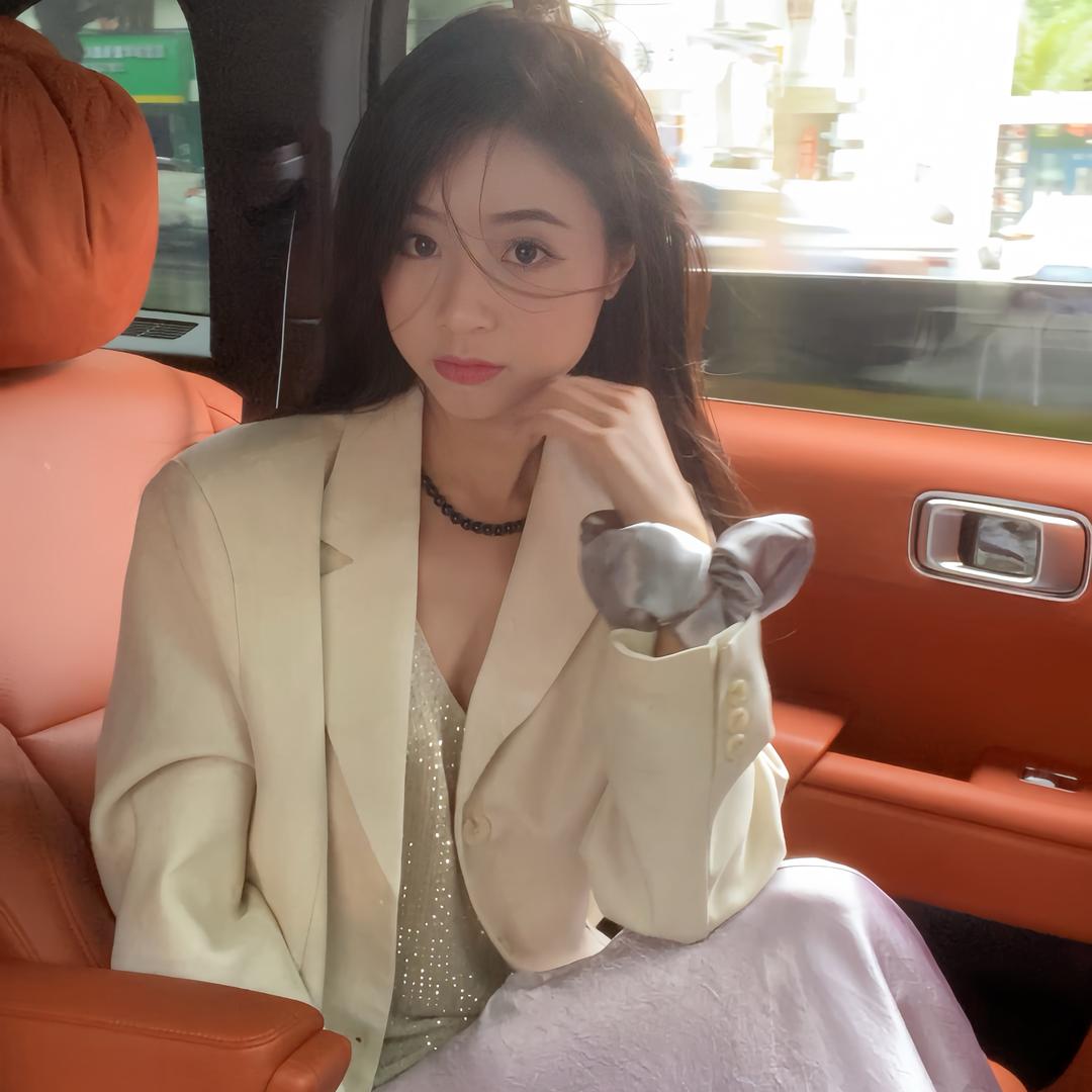 城阳区璐里女装集合店