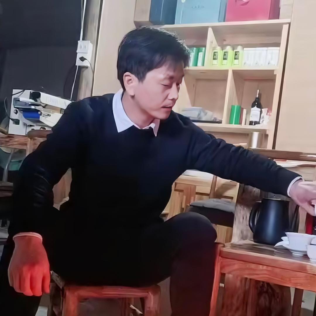 軍哥（做茶的）