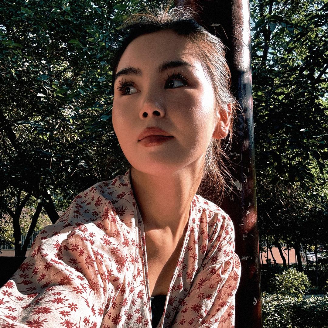 高个子凯丽～