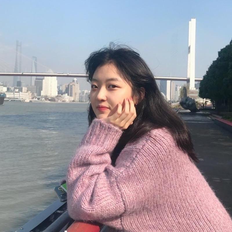 小美.