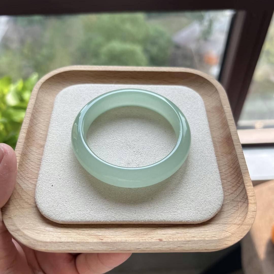 昆仑翠玉