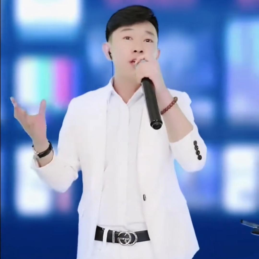 苏老二🎤唱歌