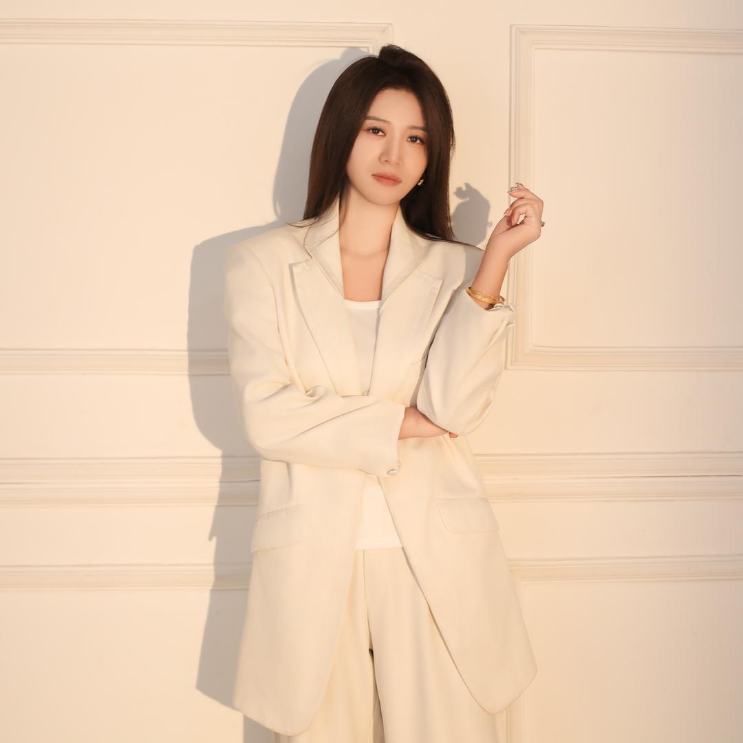 李 李