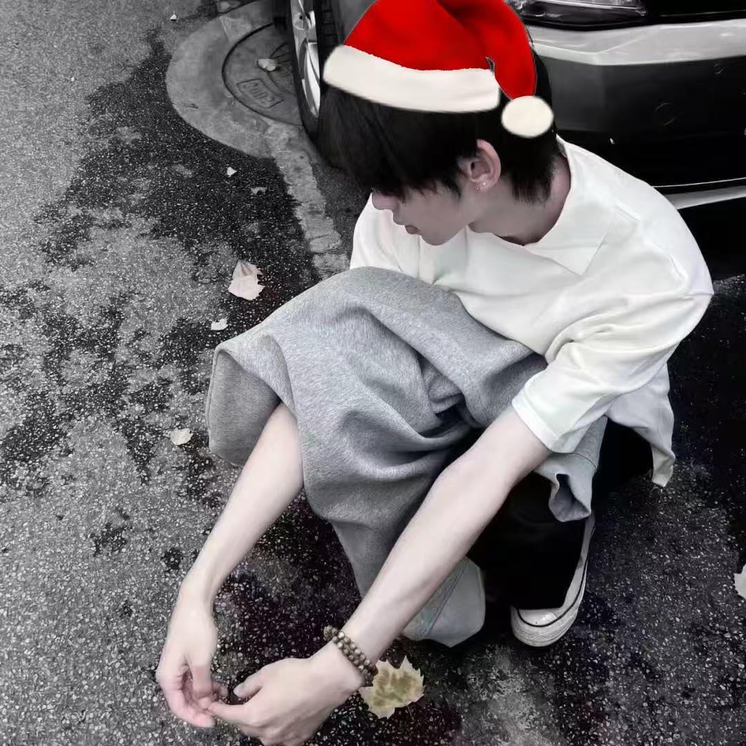月初（无畏契约）