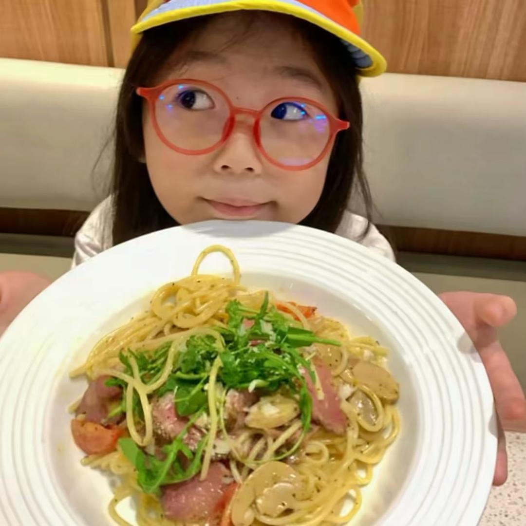 ^忧郁香菜