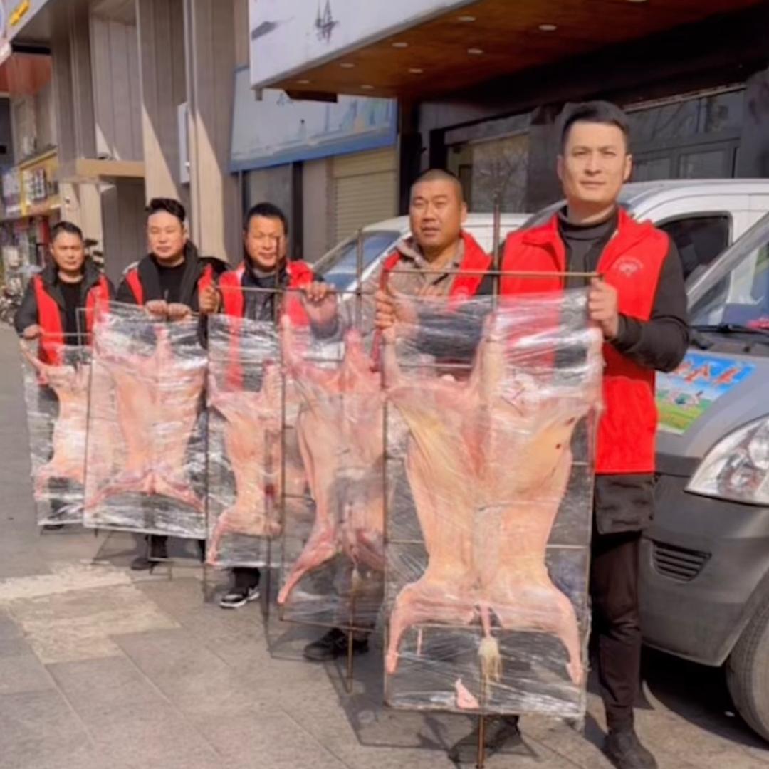 凯旋流动烤全羊