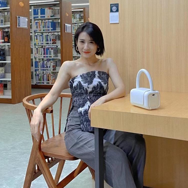 聪聪小众女装店