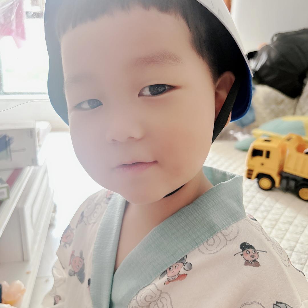 轩轩（长大版）